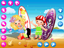 Enfants mignons sur la plage